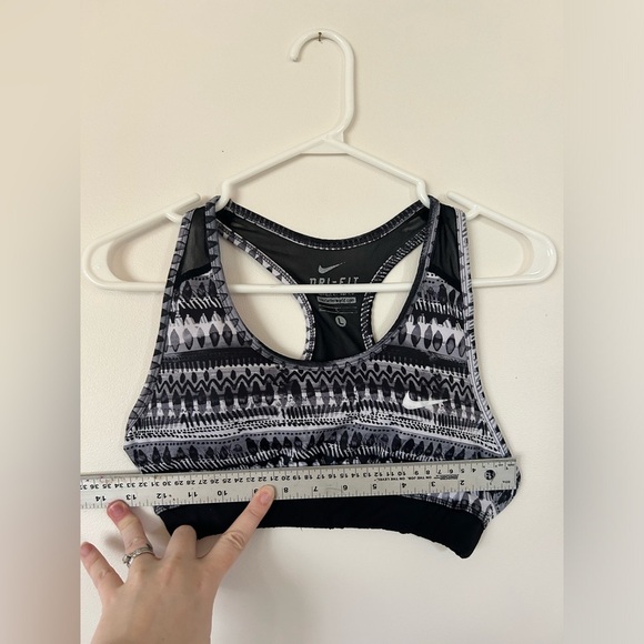 Nike Dry-Fit Tribal Pattern Sports Bra​ - Picture 6 of 6